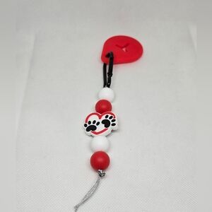 NWT Handcrafted Beaded Heart with Paw Prints Dog Red Poop Bag Holder